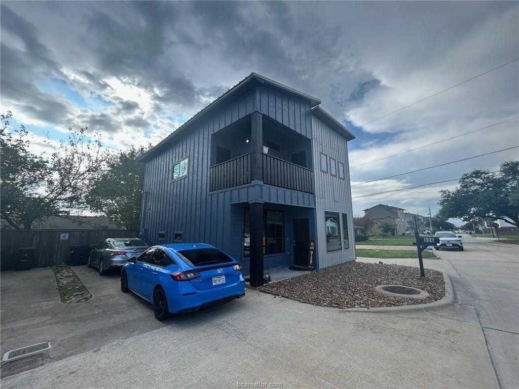 806 Nimitz St - Photo 3 of 20