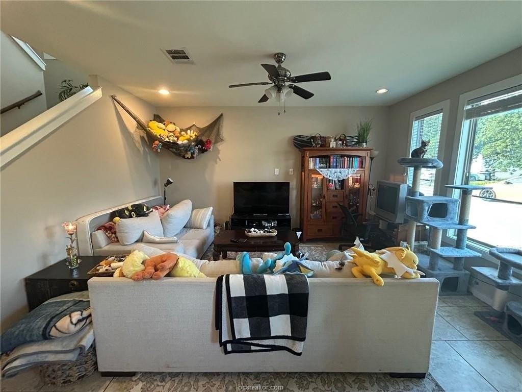 806 Nimitz St - Photo 6 of 20