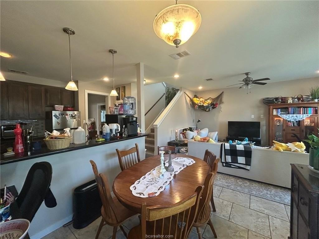 806 Nimitz St - Photo 7 of 20