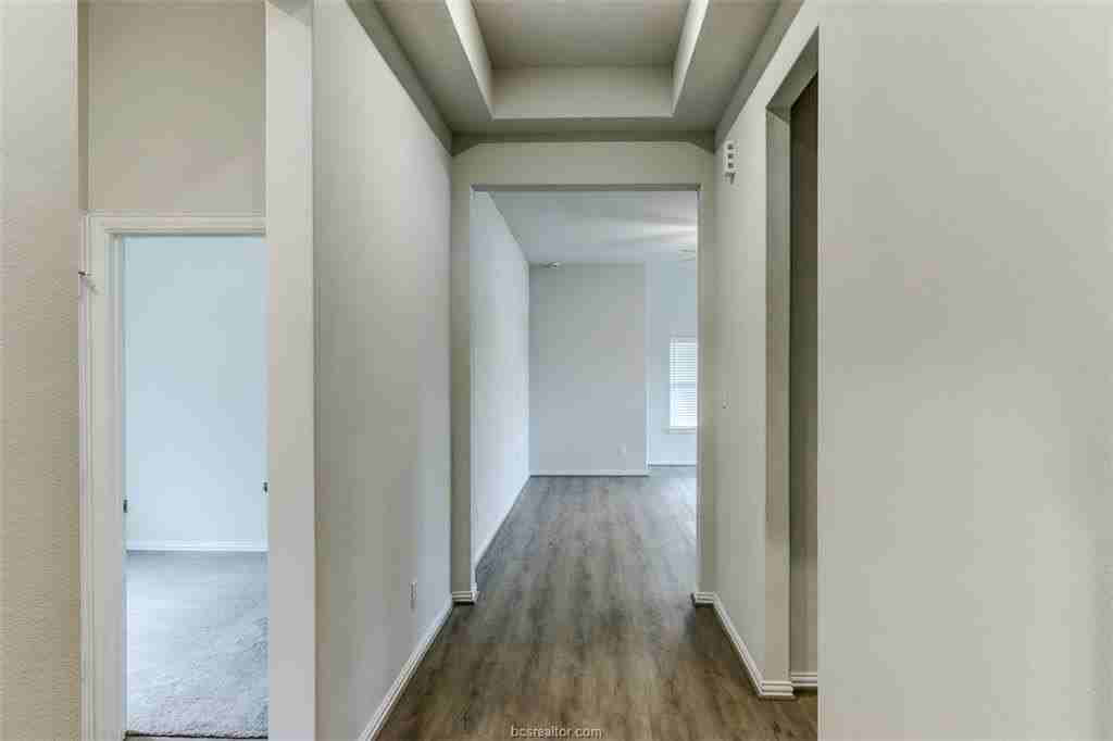 4015 Houberry Loop - Photo 2 of 35