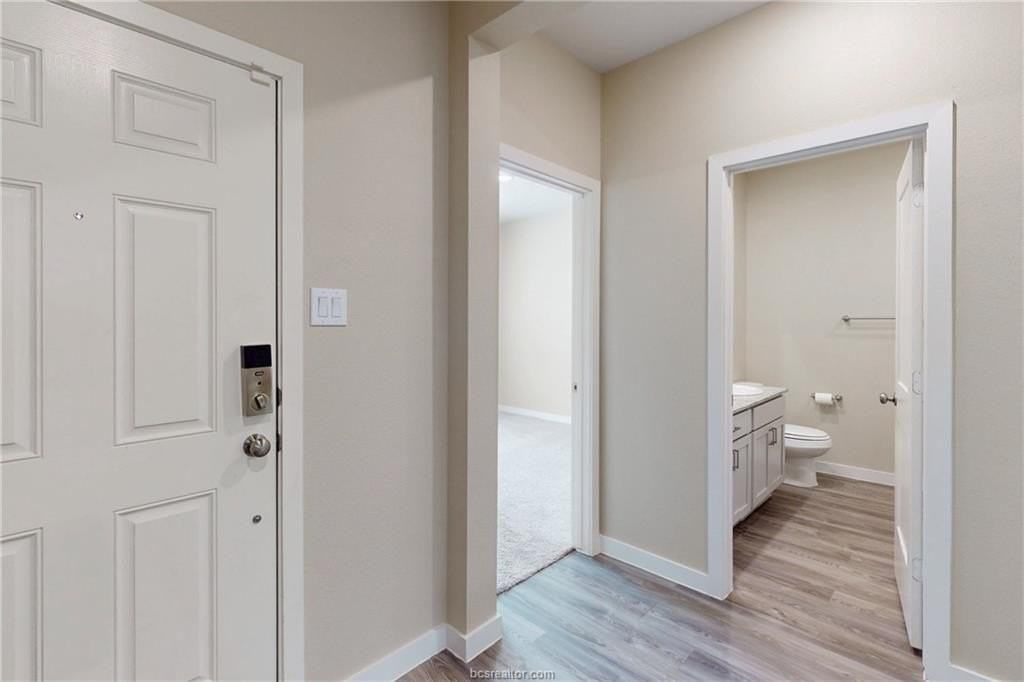 2402 River Way Dr - Photo 3 of 25