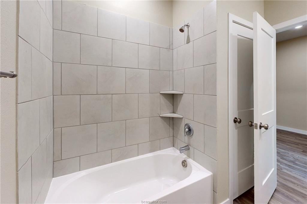 2402 River Way Dr - Photo 7 of 25