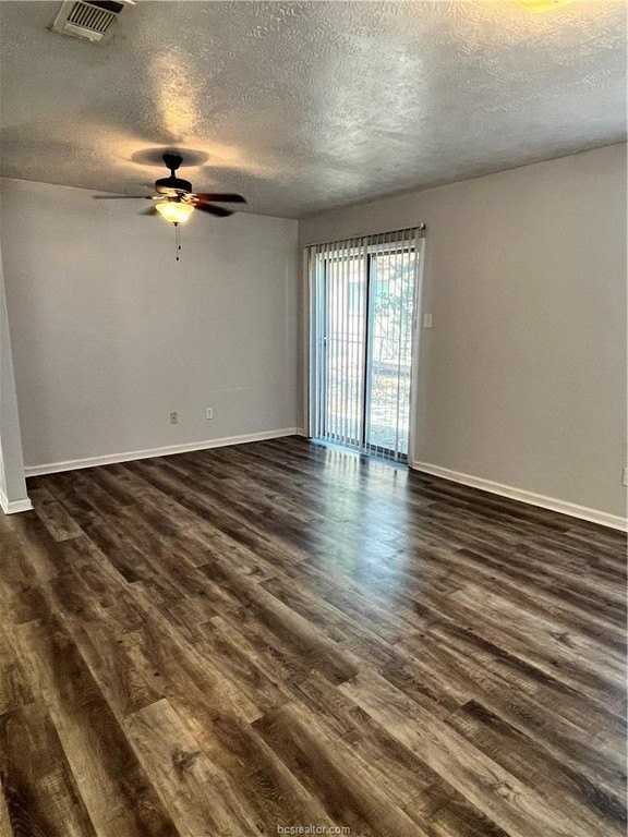 420 Manuel Dr - Photo 7 of 14