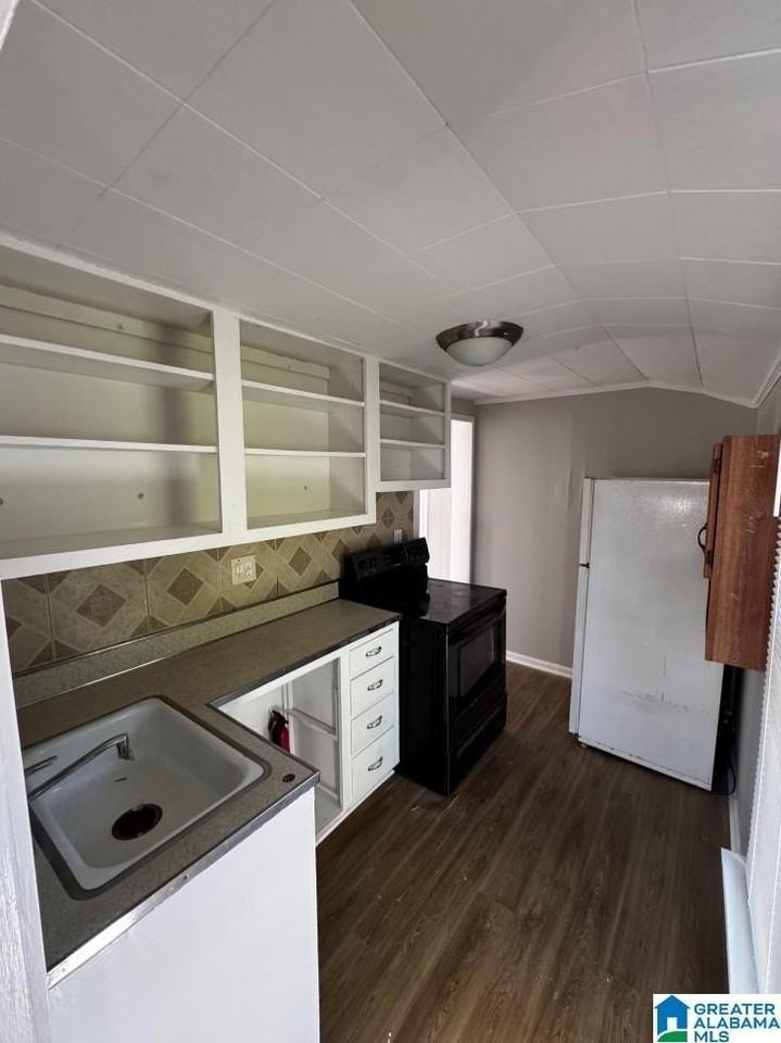 620 47th St S - Photo 4 of 6