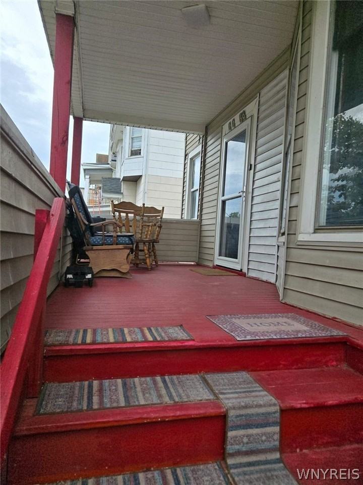 2259 S Park Ave - Photo 2 of 15