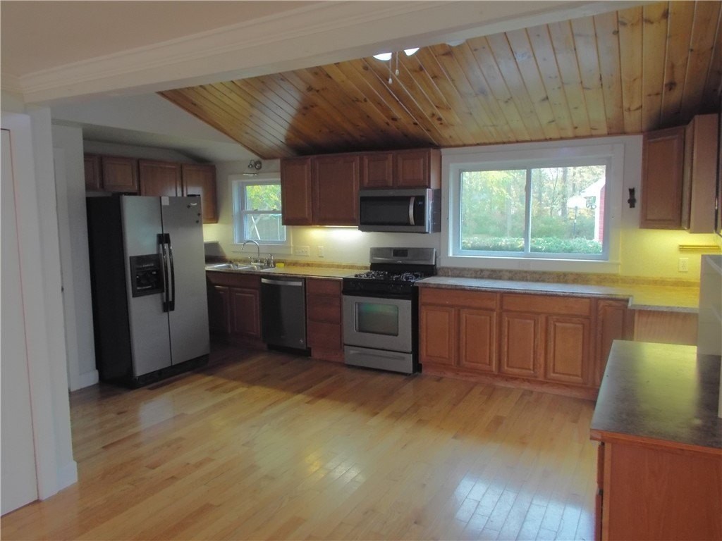 2153 Five Mile Line Rd - Photo 2 of 46
