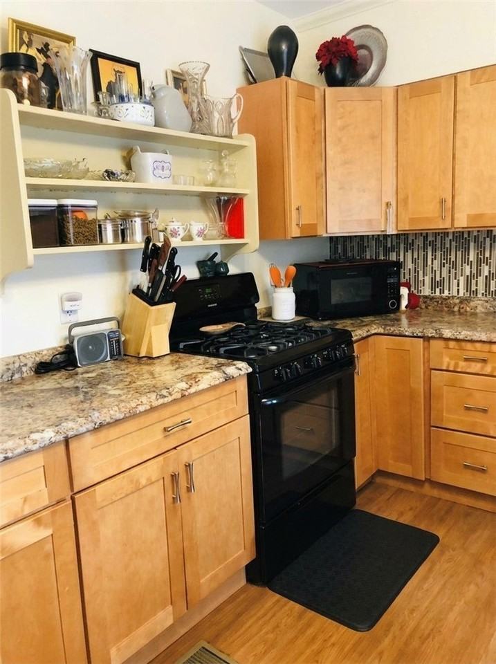96 Rutgers St - Photo 5 of 12