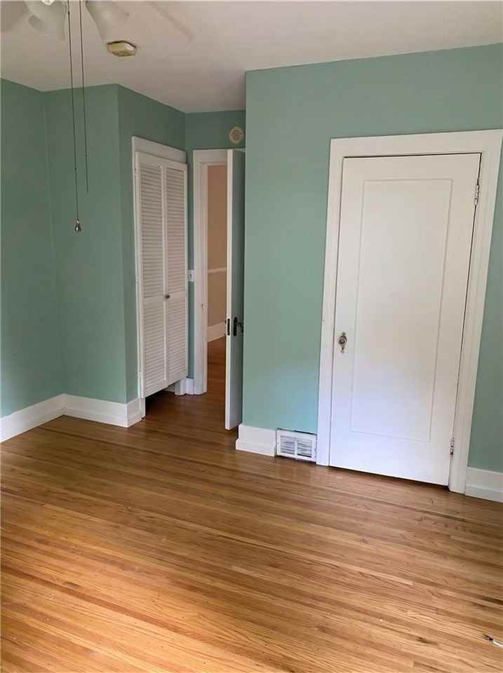 96 Rutgers St - Photo 7 of 12