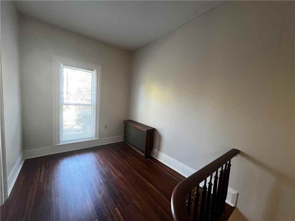 352 Maple Ave #B - Photo 5 of 23