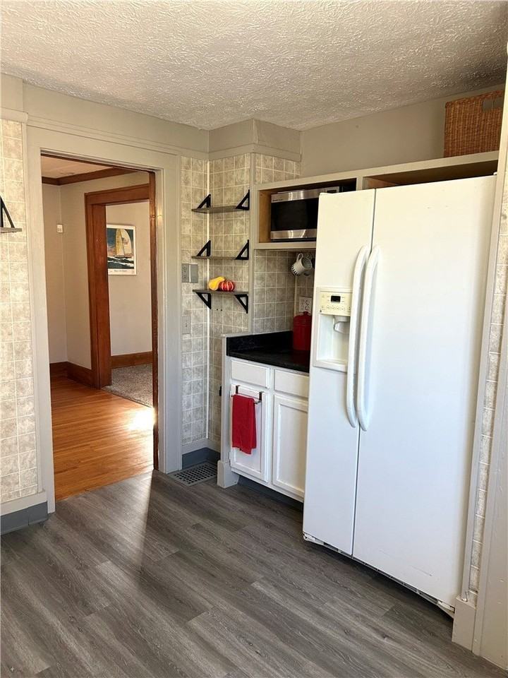 542 Empire Blvd - Photo 7 of 28