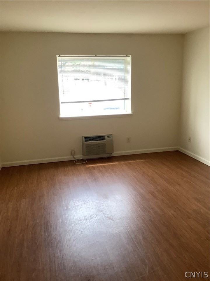 2619 James St #1 - Photo 3 of 4