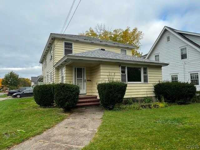 2101 James St #1 - Photo 2 of 28