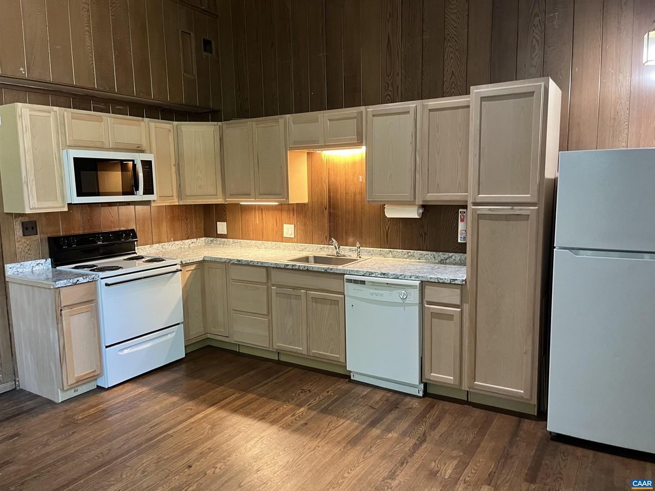 536 Valley Rd - Photo 2 of 19