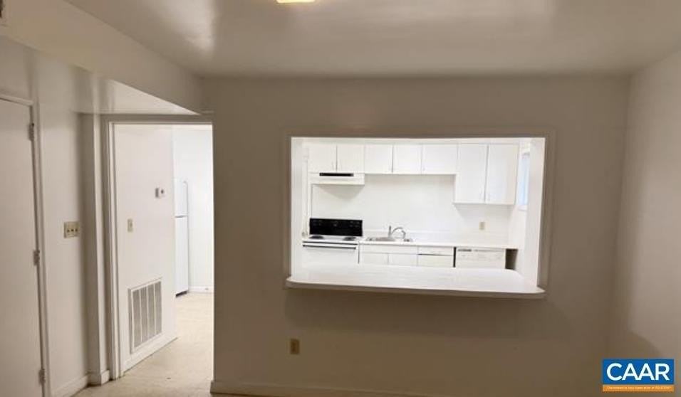 536 Valley Rd - Photo 7 of 19
