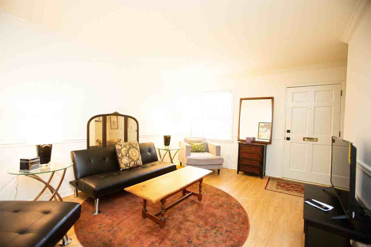 601 Brookside Dr #1 - Photo 4 of 22