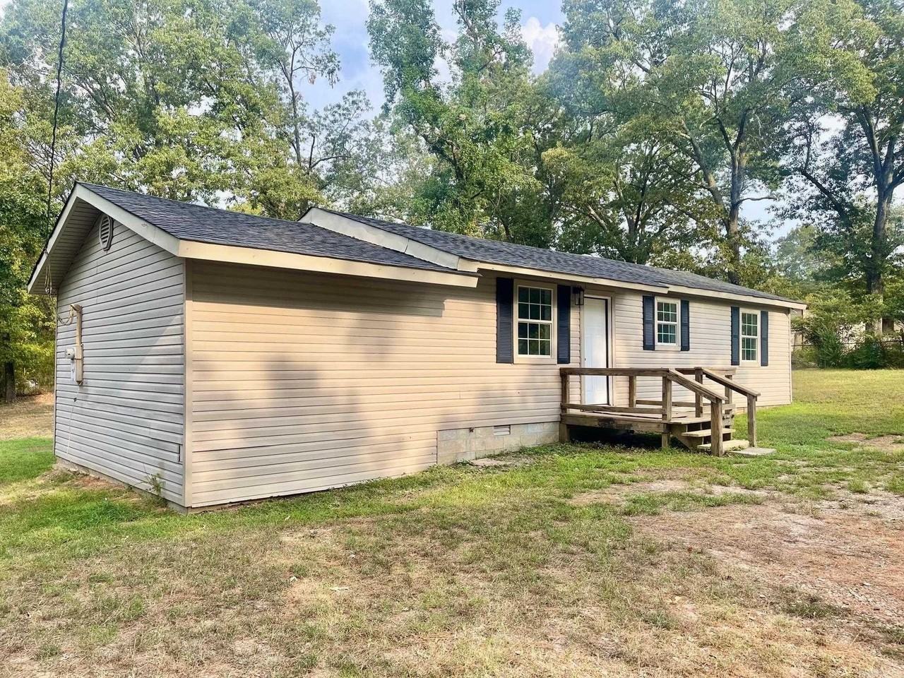 21301 Rich Rd - Photo 2 of 15