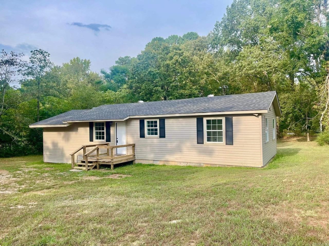 21301 Rich Rd - Photo 3 of 15