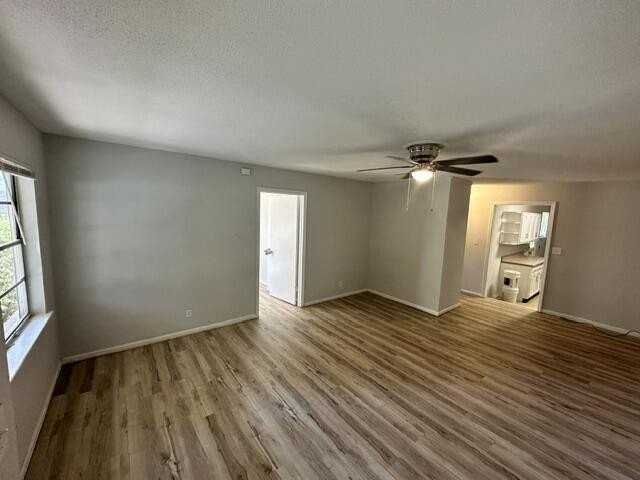 1519 Shelby Cir - Photo 3 of 11