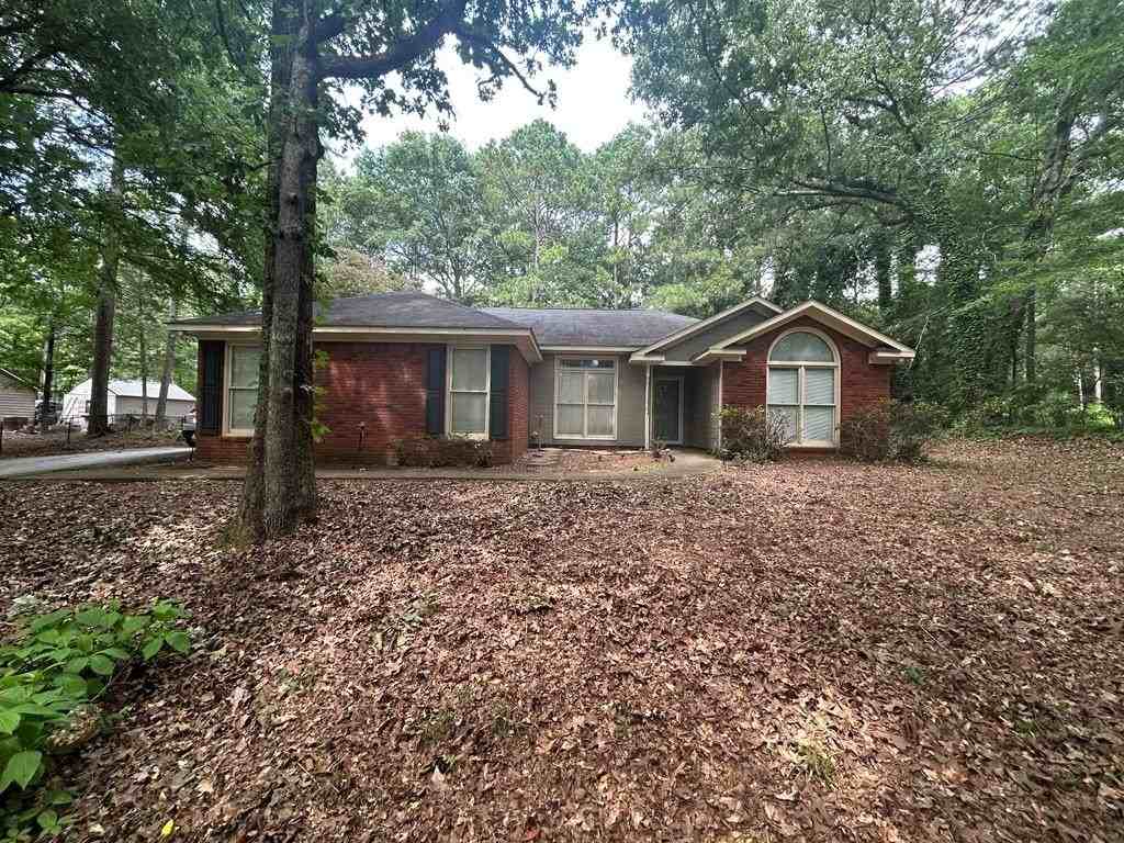 562 Evergreen Dr
