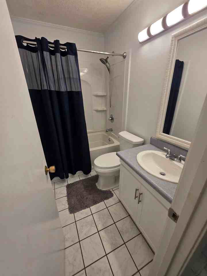 9560 Shore Dr #2N - Photo 6 of 8
