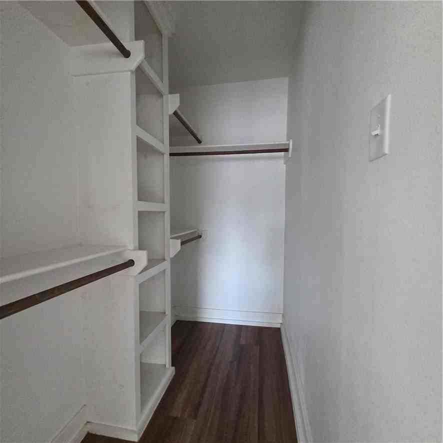 253 Rosebud Ave - Photo 6 of 9