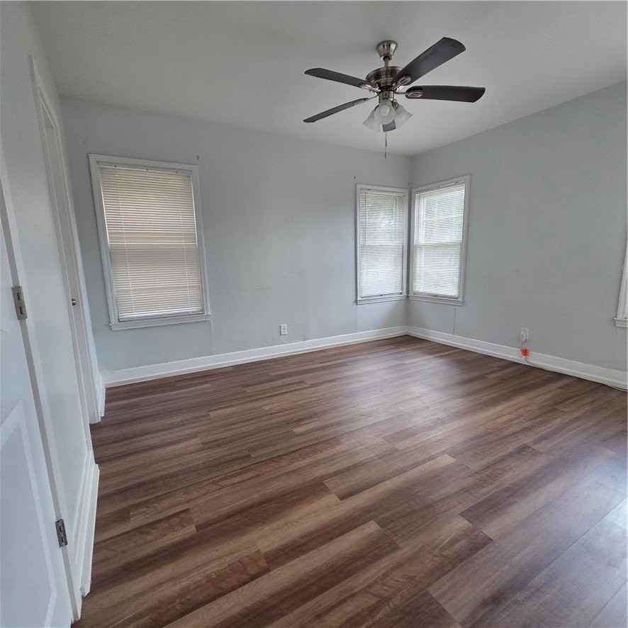 253 Rosebud Ave - Photo 7 of 9