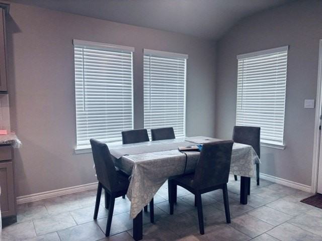 1201 Thames Chase Dr - Photo 4 of 11