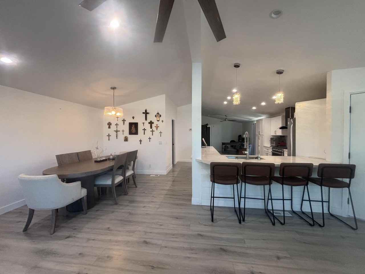47812 Coronado Dr - Photo 2 of 17