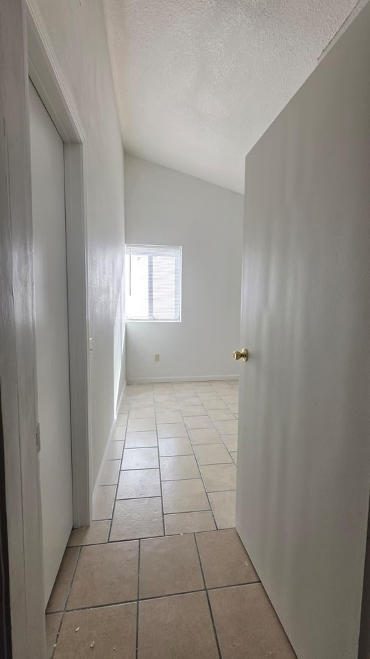 1512 Fillmore Dr - Photo 2 of 7