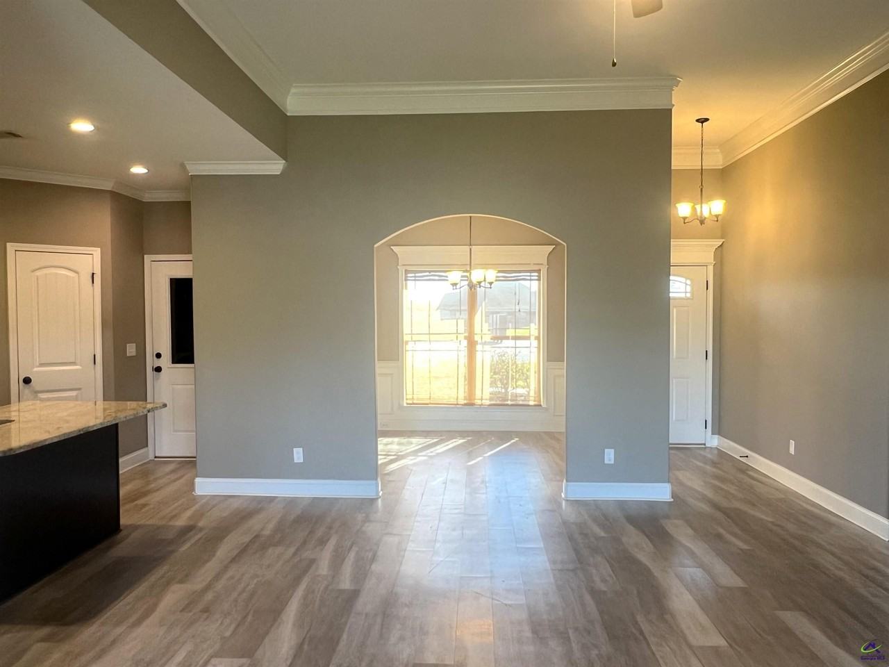 211 Ledford Way - Photo 3 of 31