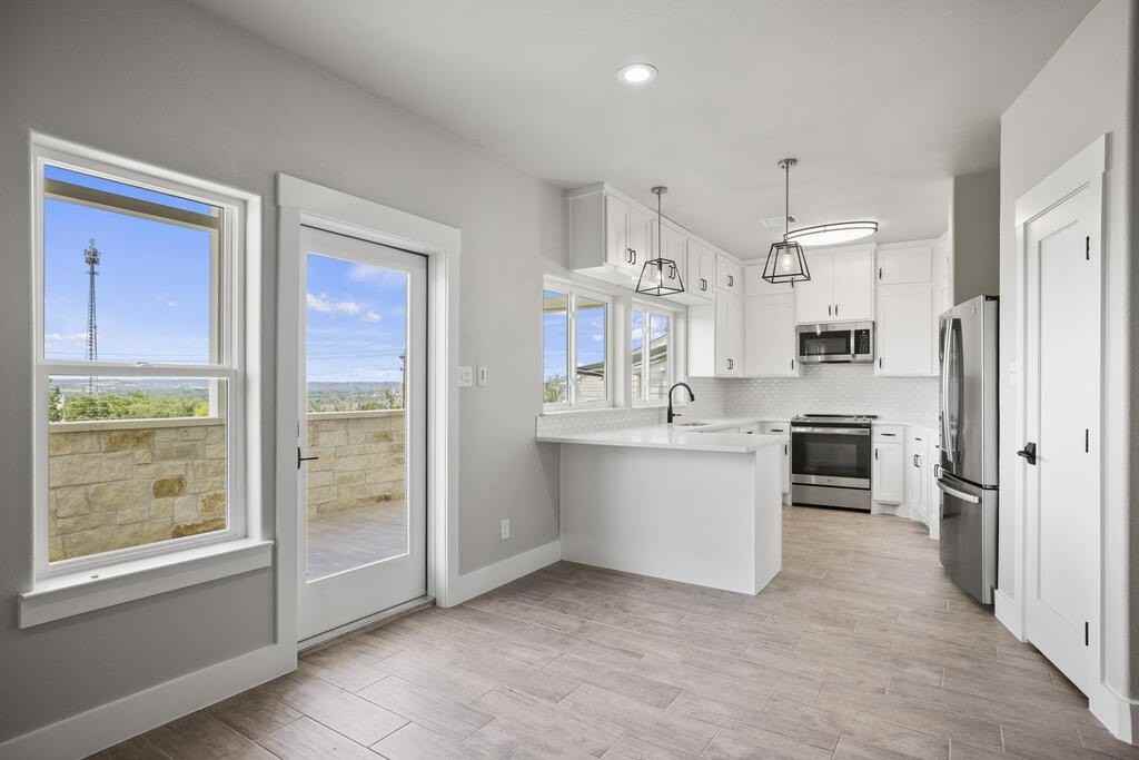 509 Winding Way - Photo 3 of 12