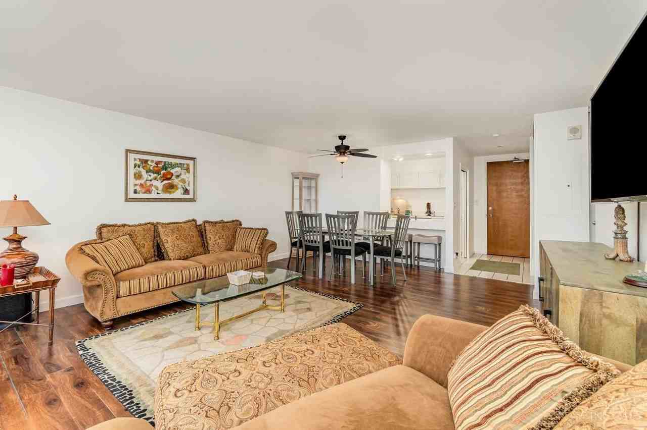 810 Matson Pl #1505 - Photo 3 of 14