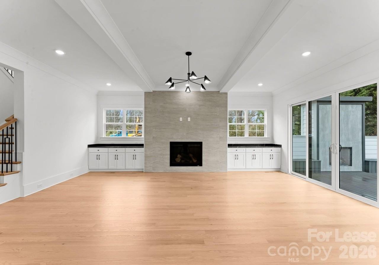 4345 Castleton Rd - Photo 7 of 44