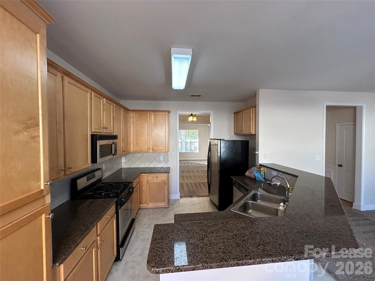 9711 Cadman Ct - Photo 4 of 12