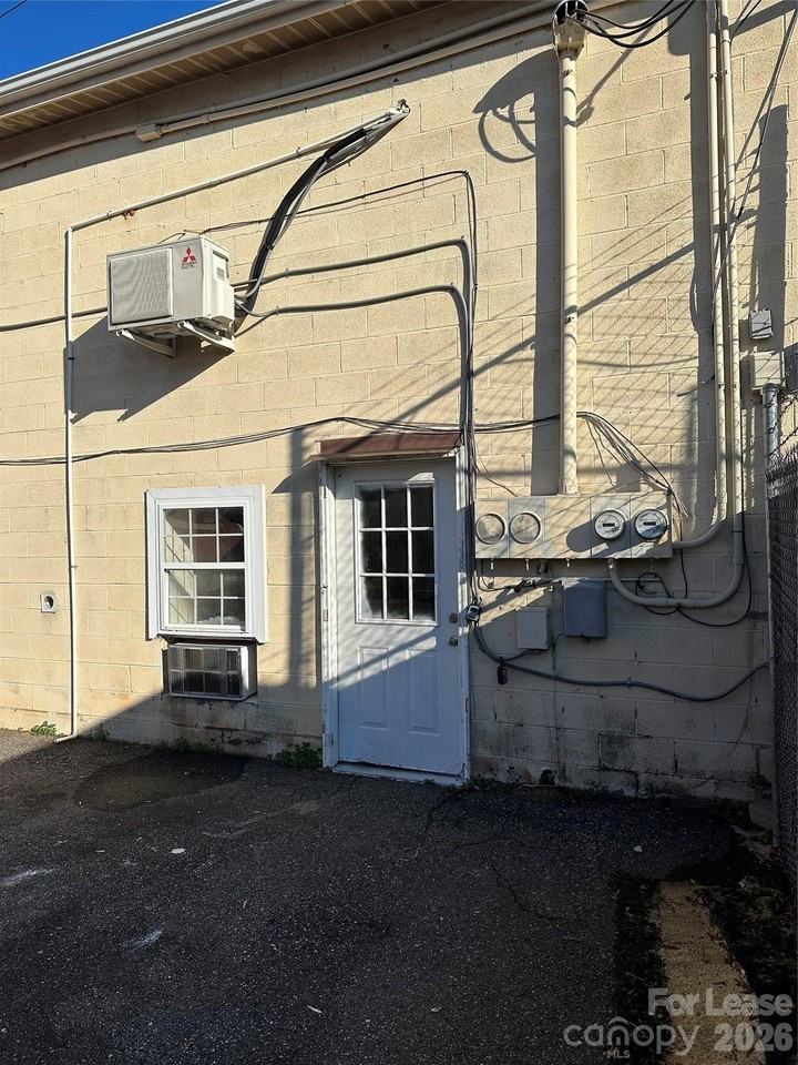 1305 W Front St #B - Photo 3 of 4