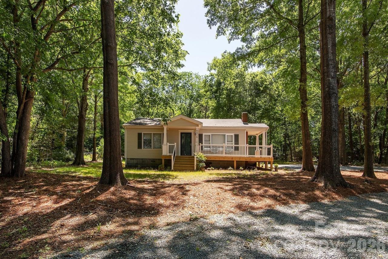 8656 Hickory Ridge Rd - Photo 2 of 21