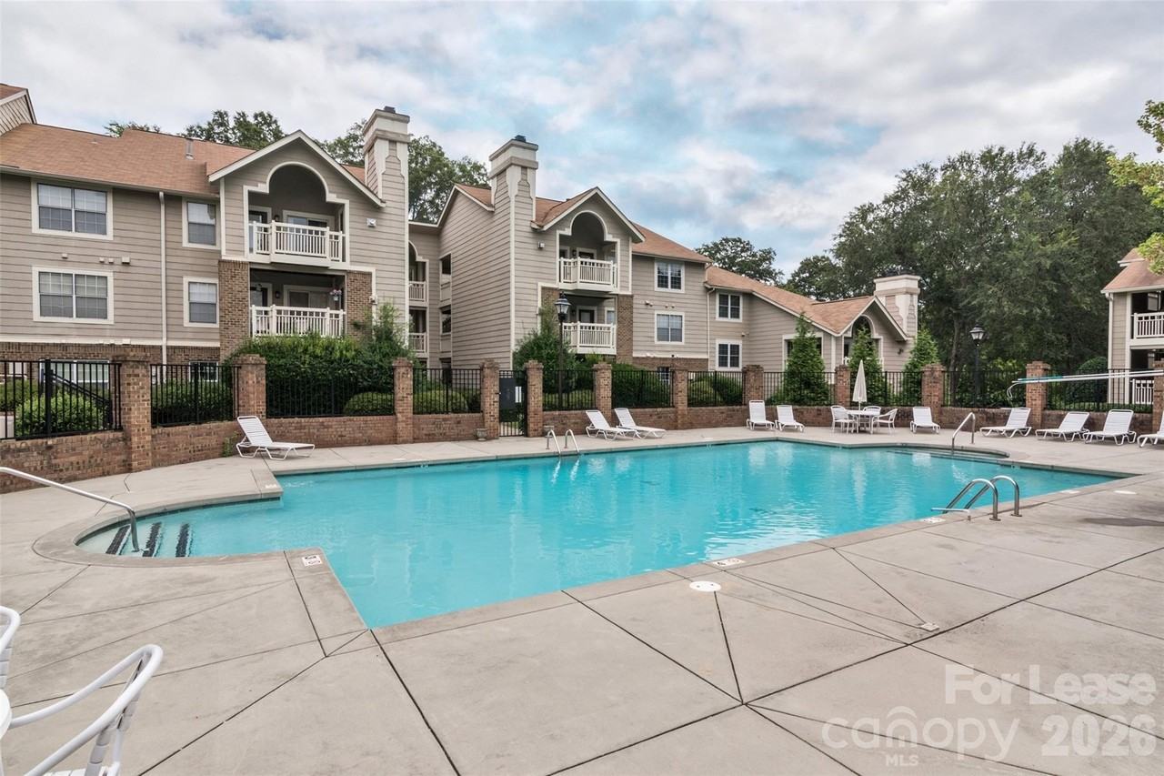 5001 Sharon Rd #C - Photo 4 of 27