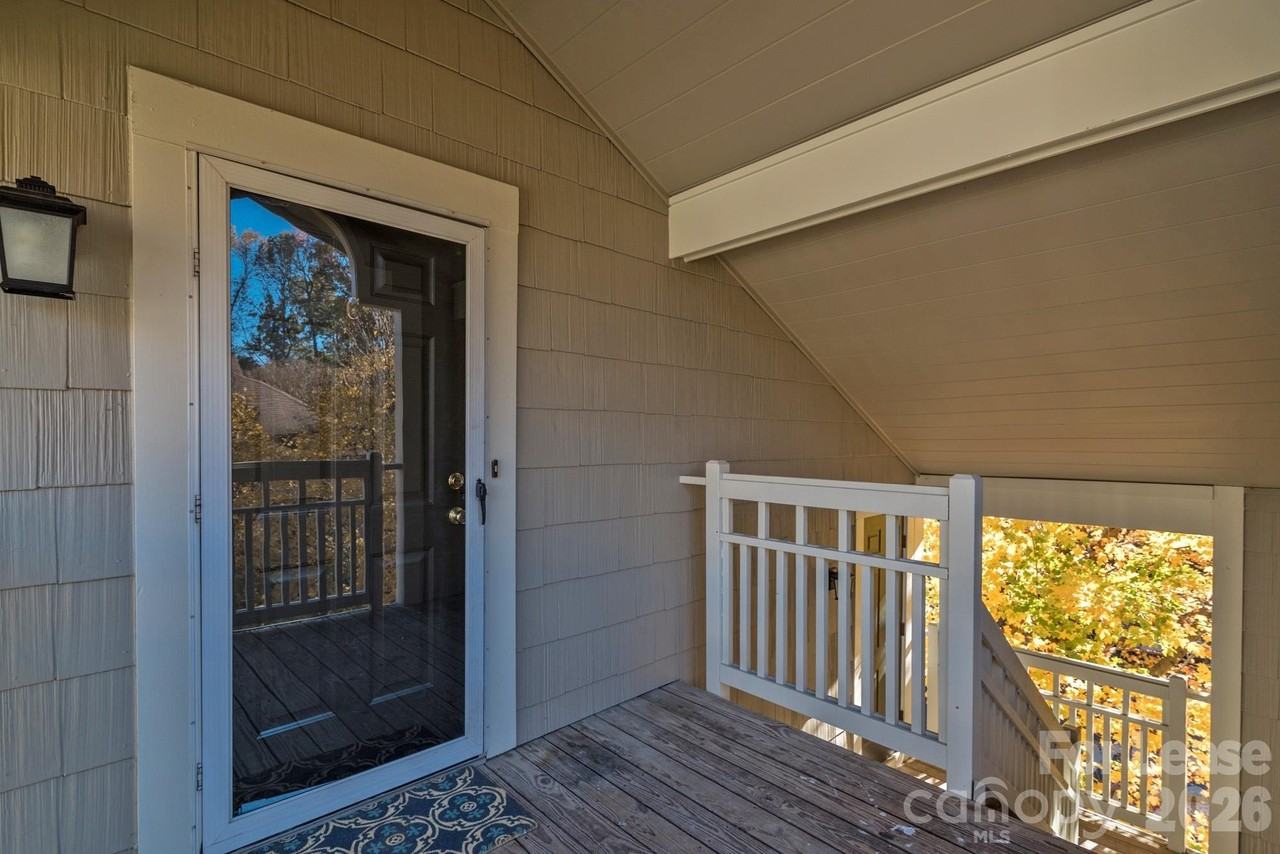 5001 Sharon Rd #C - Photo 6 of 27