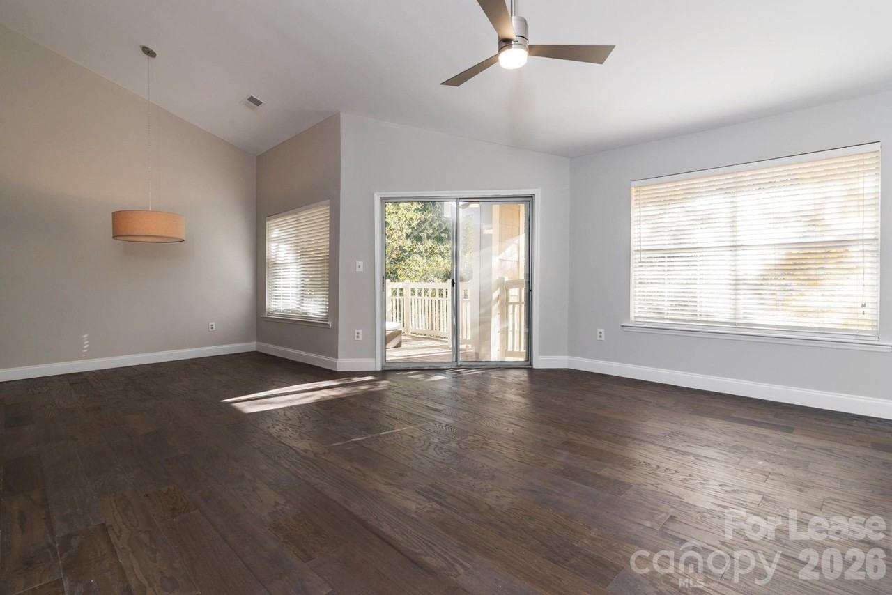 5001 Sharon Rd #C - Photo 7 of 27