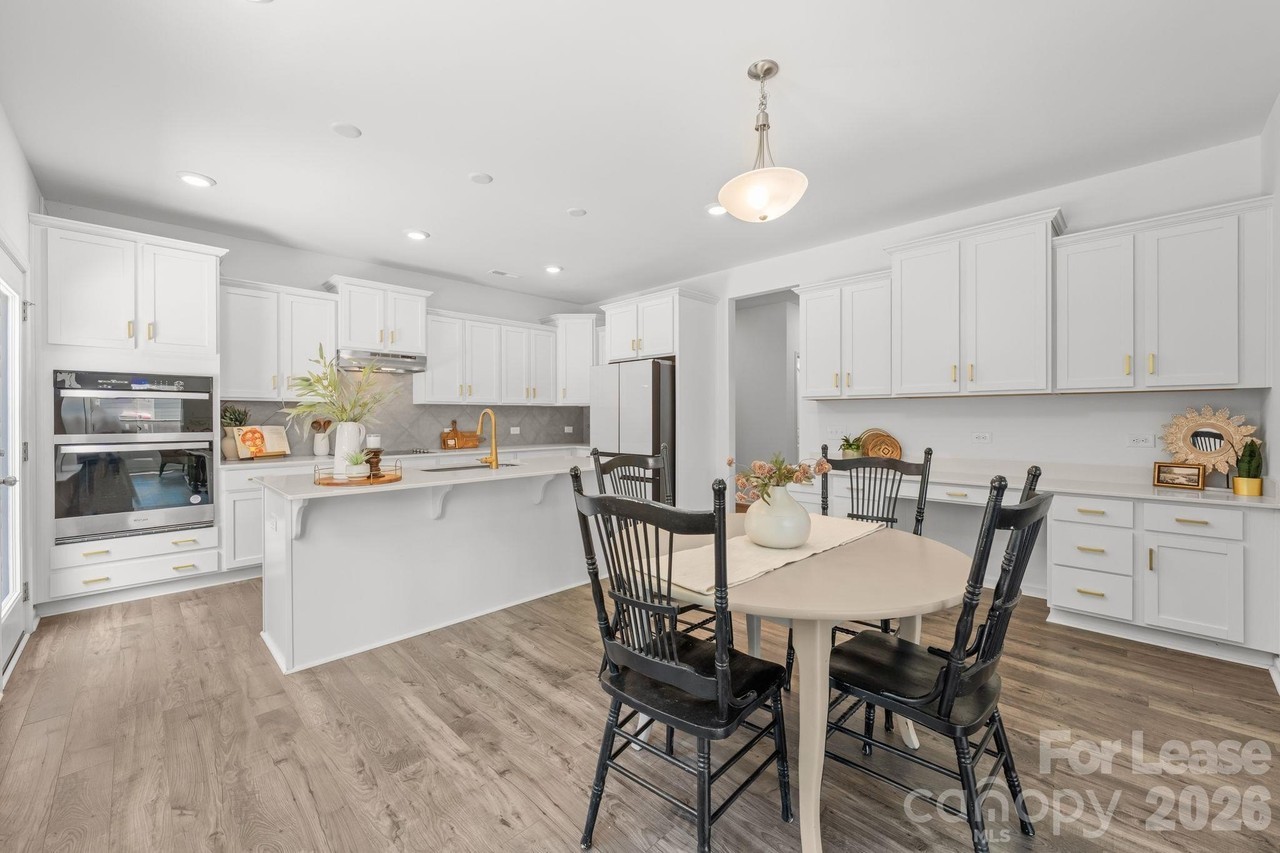 227 Redondo Dr - Photo 4 of 7