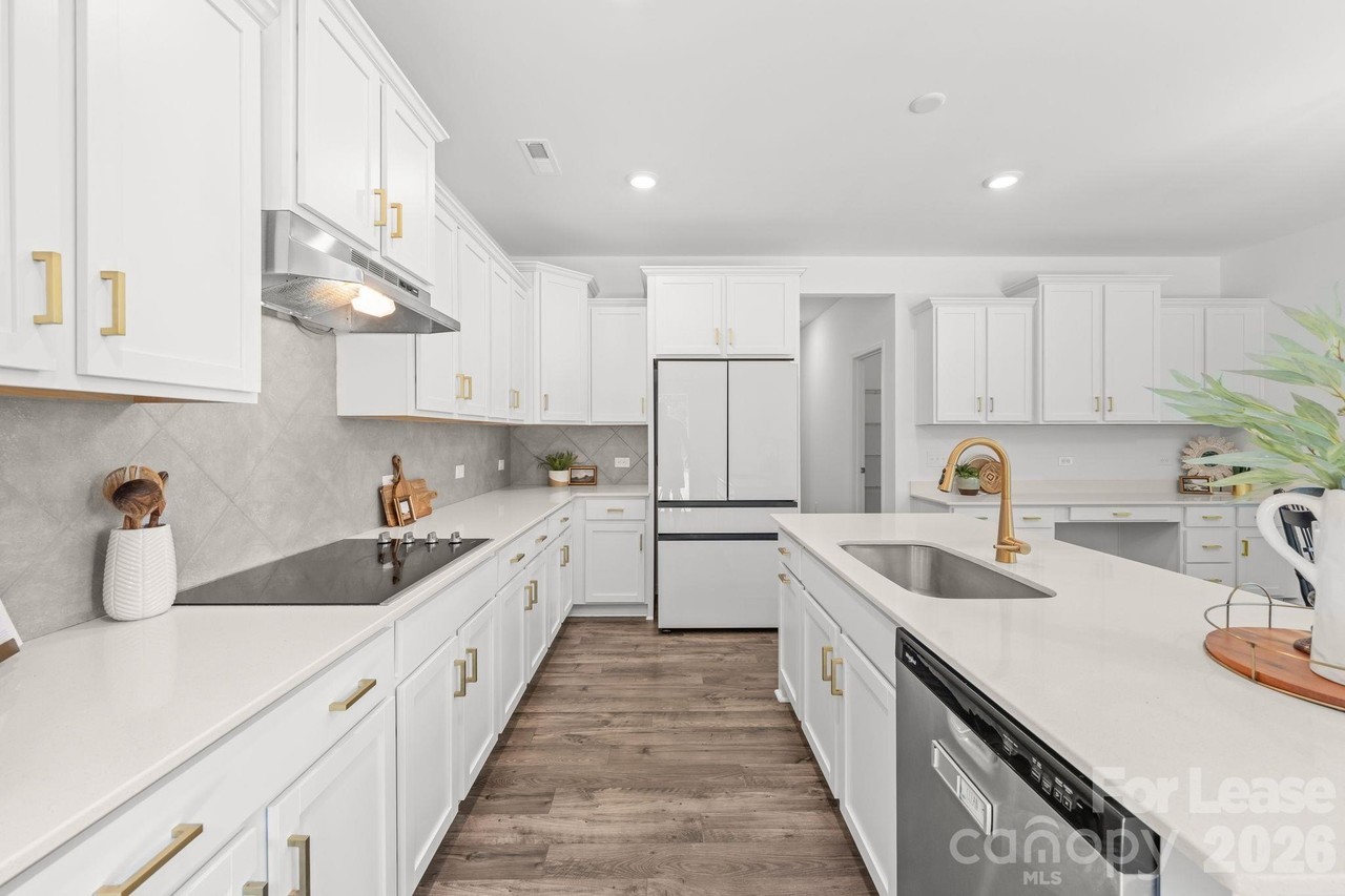 227 Redondo Dr - Photo 5 of 7
