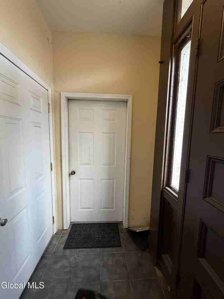 251 Liberty St - Photo 2 of 29