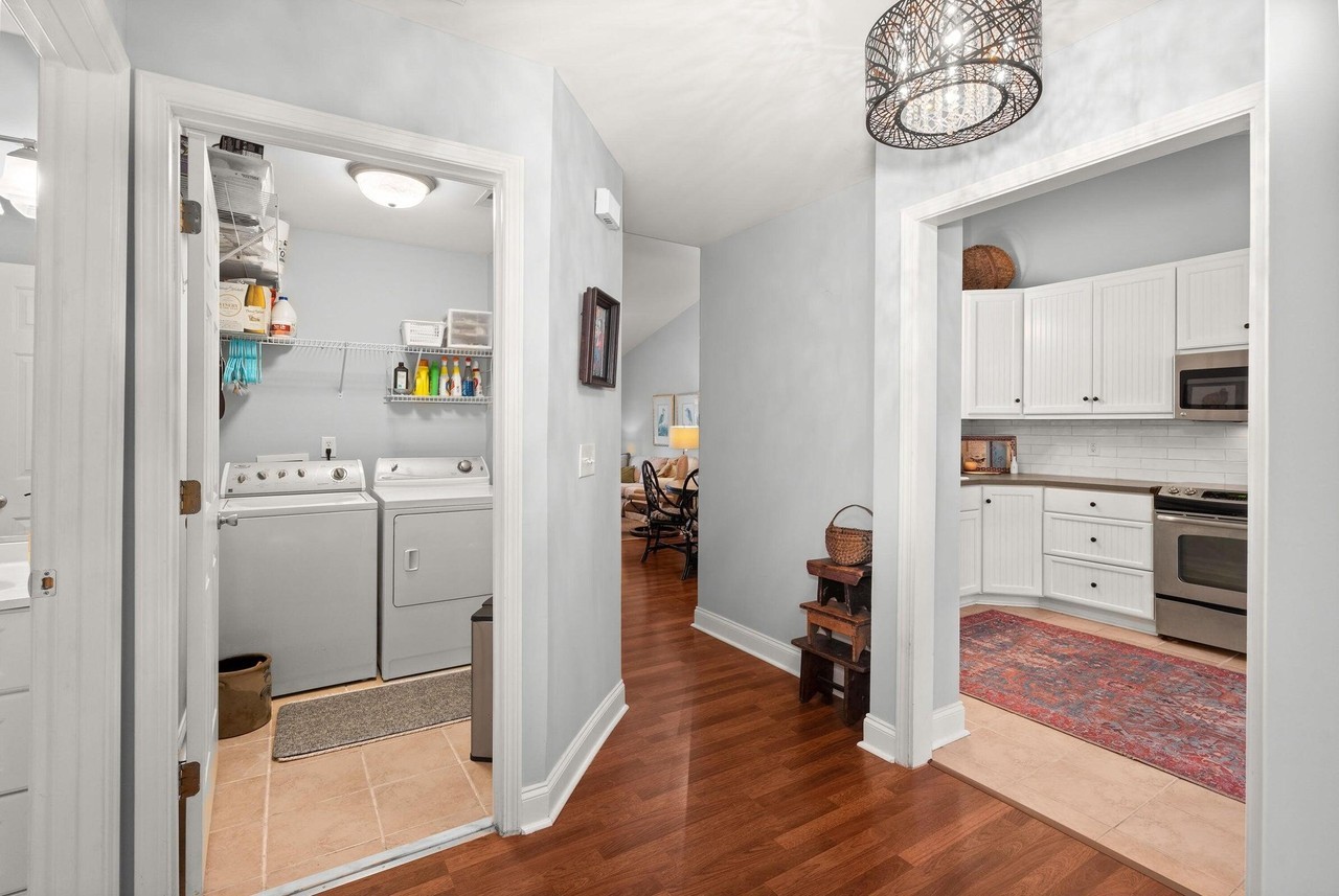 3259 Walter Dr - Photo 3 of 21