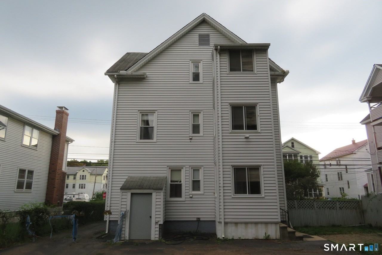 418 East St #2ndFL - Photo 3 of 5