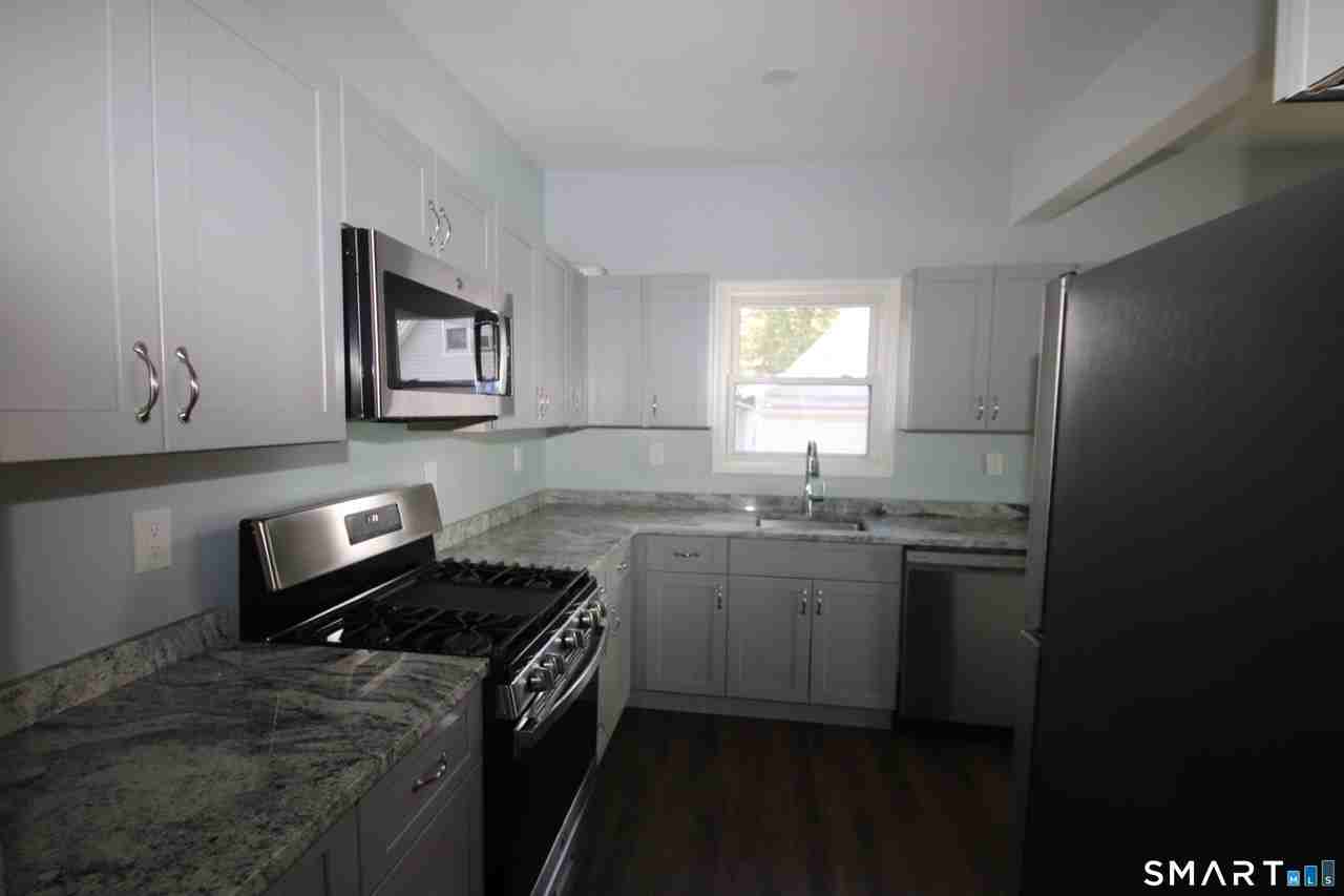 60 Perry Ave #2ndFL - Photo 4 of 14