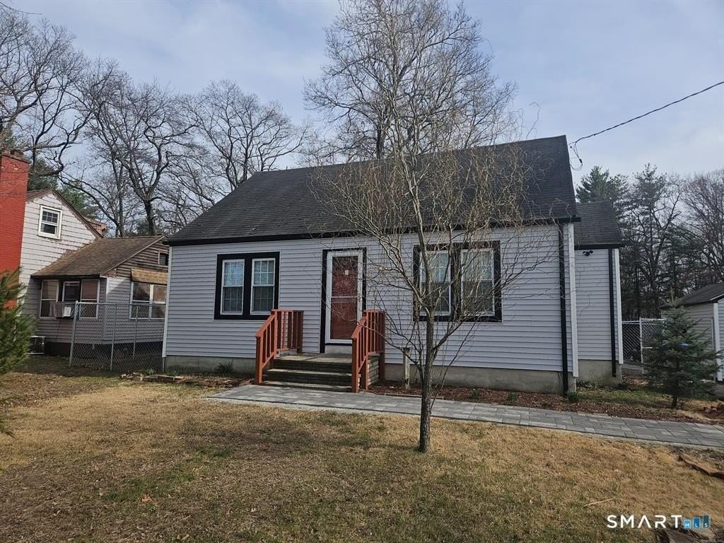 43 Old Windsor Rd - Photo 3 of 29