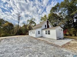 featured image of 28 N Pond Rd