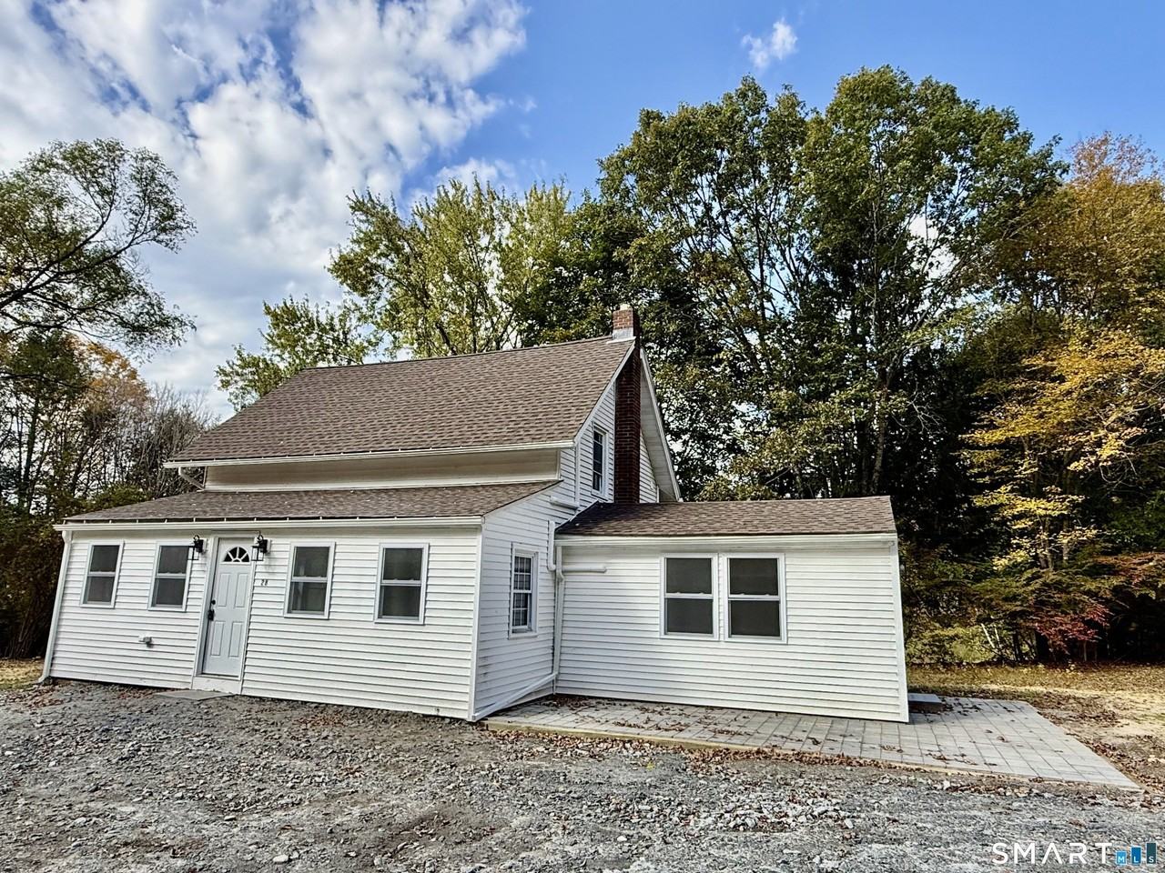 28 N Pond Rd - Photo 2 of 13