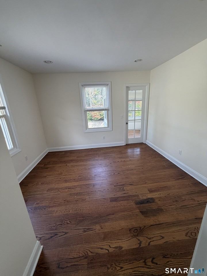 64 Mulberry St #B - Photo 4 of 10