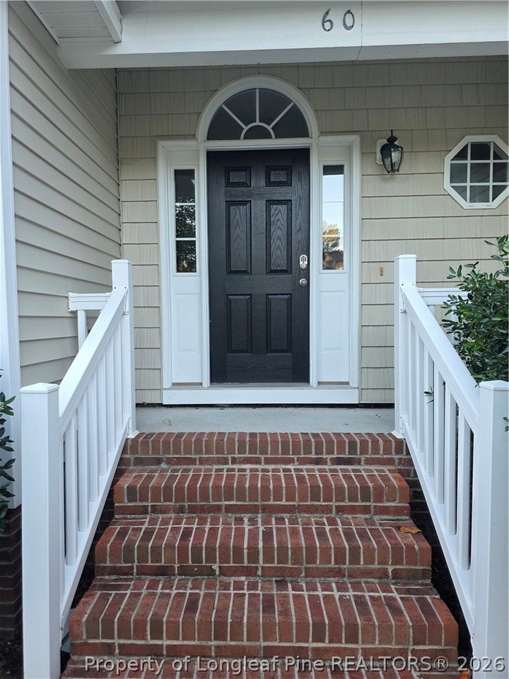 60 Cobblestone Dr - Photo 2 of 48